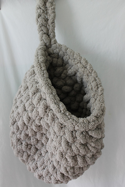 Easy Crochet Hanging Basket