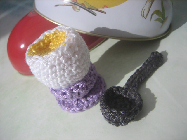 Cuillère et son oeuf à la coque