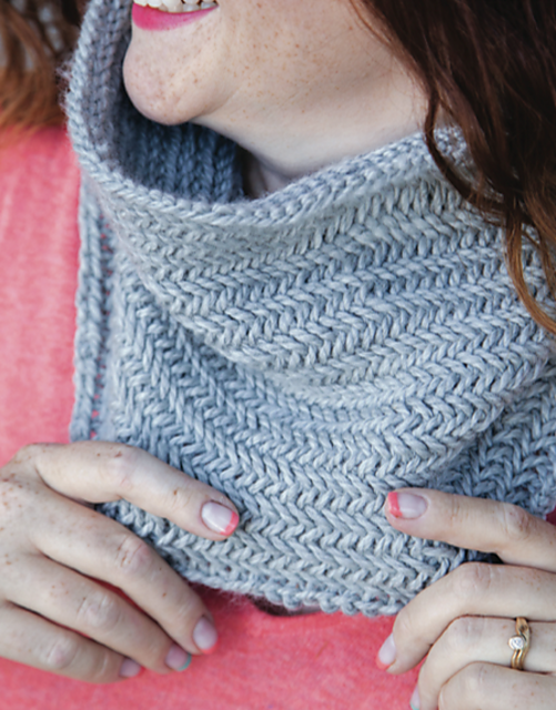 1 Hour Herringbone Cowl