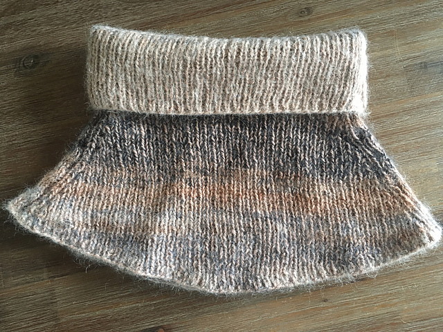 Cape cowl