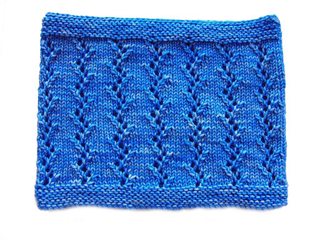 Tiny Waves Cowl 