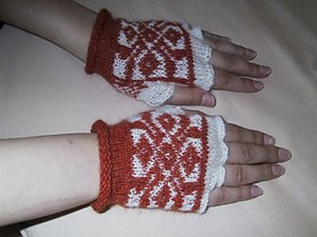 Virgin fingerless gloves