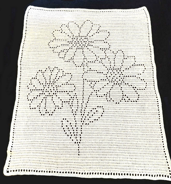 Daisies Filet Blanket