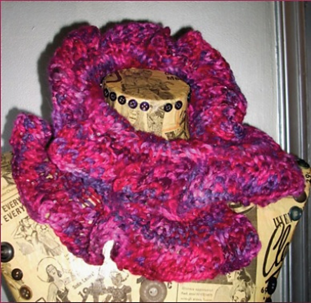 Moebius Mock Cable Cowl