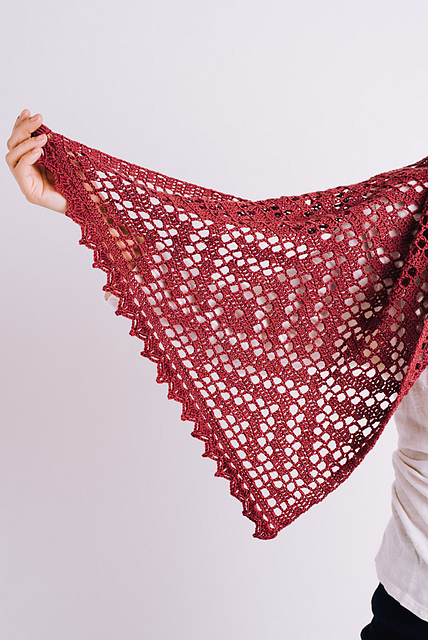 Broken Chevron Filet Scarf