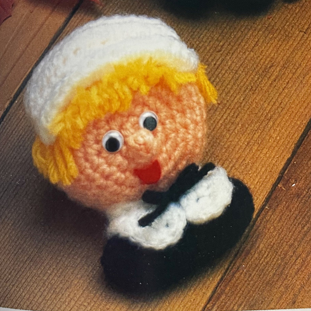 Thanksgiving Favors: Pilgrim Girl