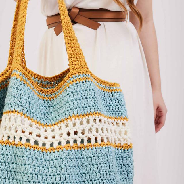 Parterre Crochet Handbag