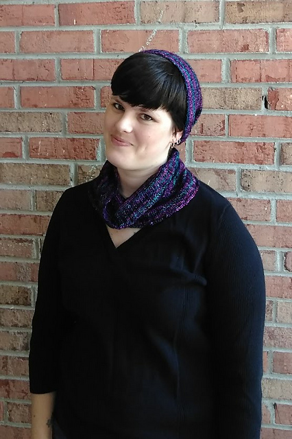 Blacklight Broderie Cowl