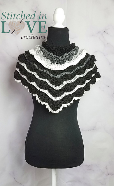 Midnight Waves Winter Cowl