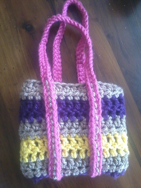 Portable dvd player tote