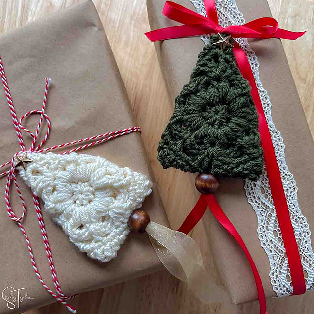 Fountain Granny Square Christmas Tree Ornament