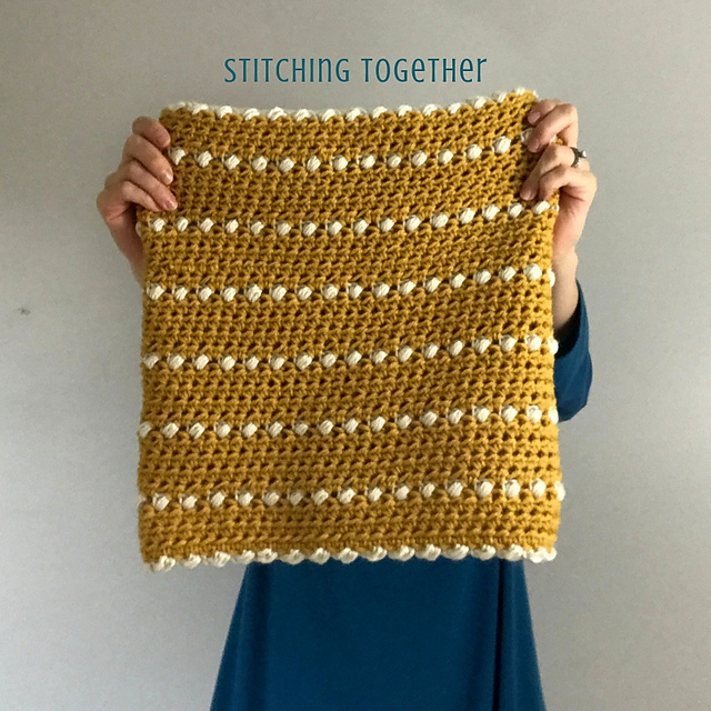 Peekaboo Puff Cowl