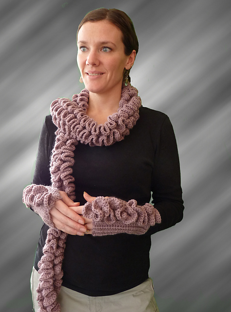 BeRuffled Scarf and Fingerless Gloves