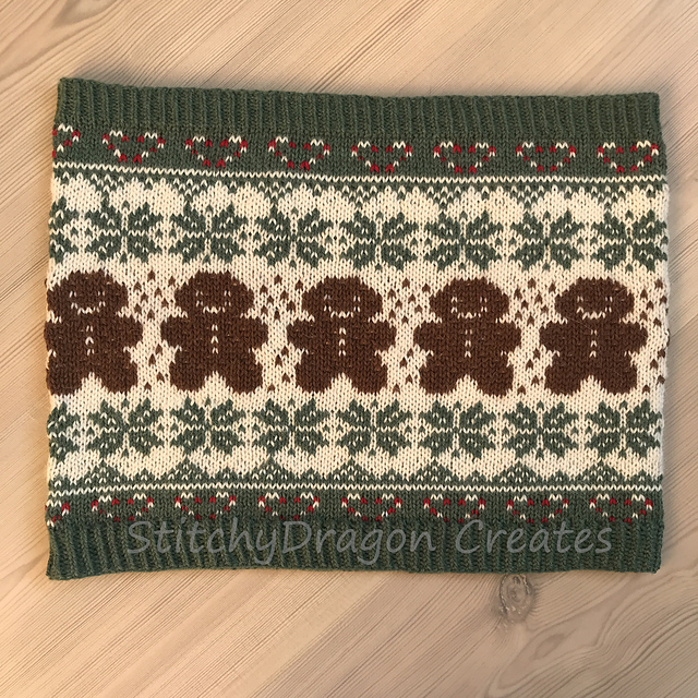 Christmas Treat Cowl