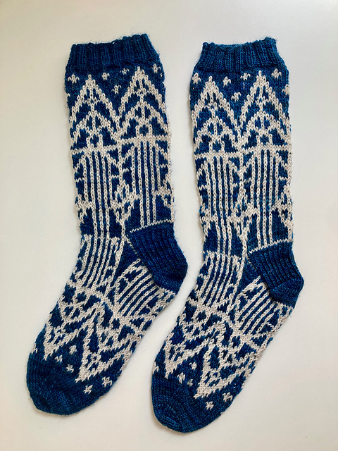 Nordic Ice Palace Socks