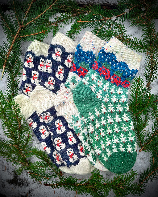 Let It Snow sock set