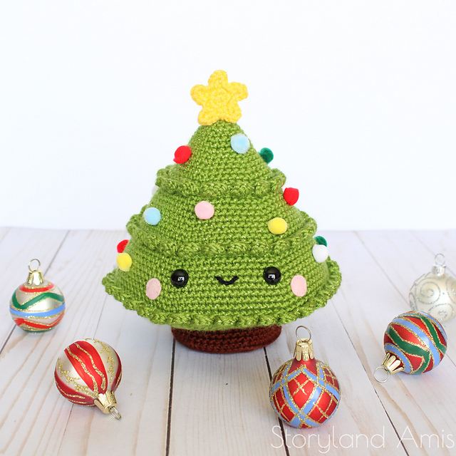 Cuddle-Sized Joy the Christmas Tree