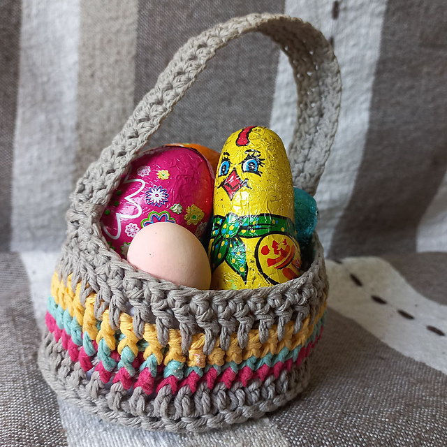 Easy Mini Easter Egg Basket
