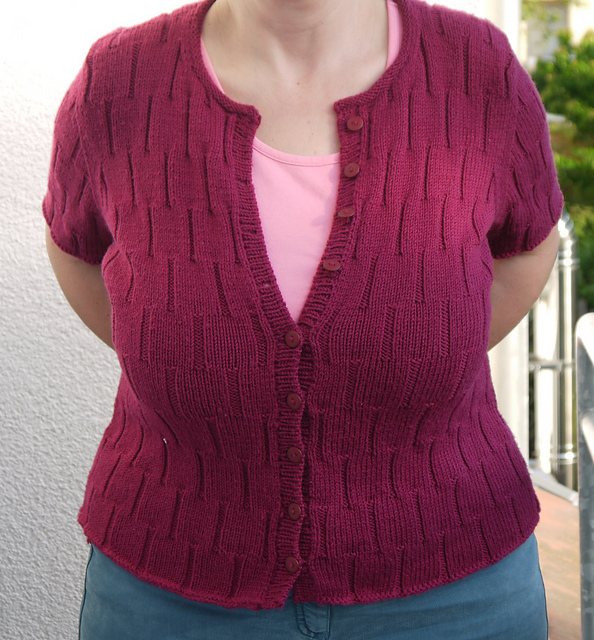 # 17 Kurzarmjacke