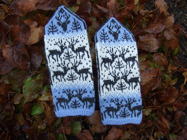 Reindeers Mittens