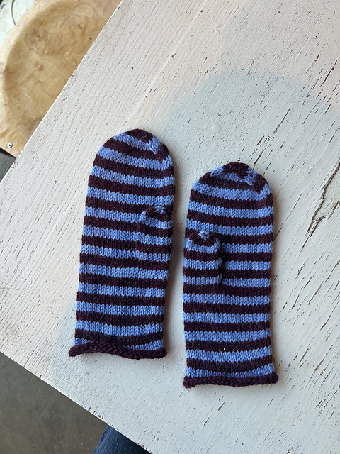 Alma mittens