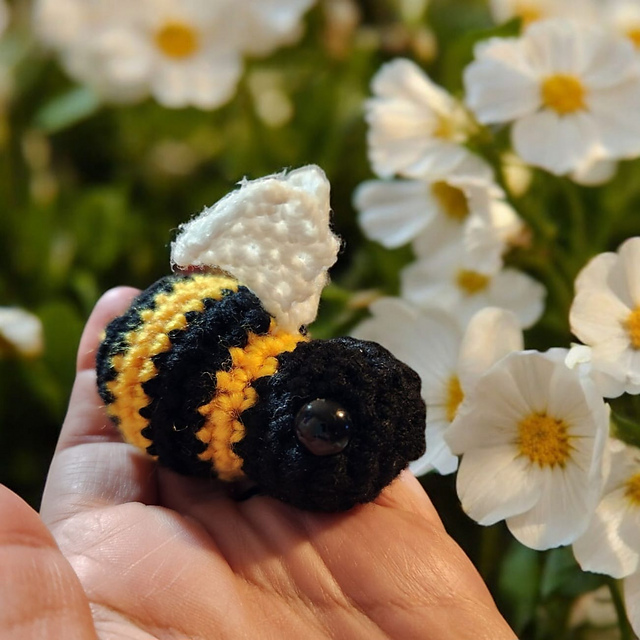 Little Bumblebee
