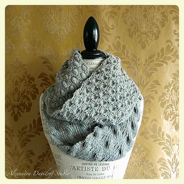 SHERLOCKED Infinity scarf