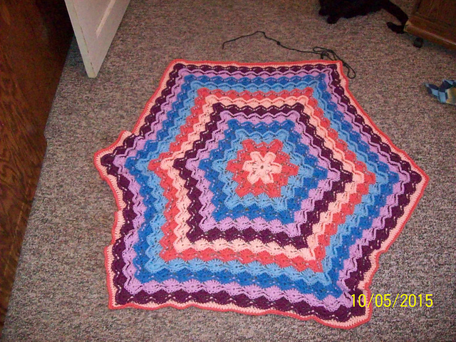 Ring of Flowers Throw