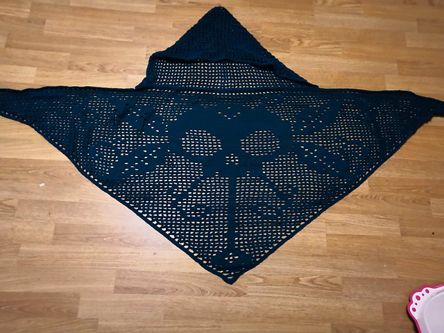 Hooded Curio Skull Shawl