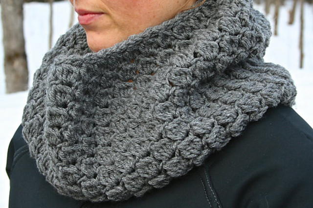 Cluster Pop Cowl