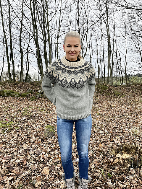 Klaki Sweater
