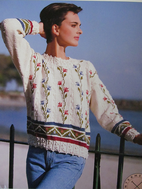 Floral and Bobble Pullover #809
