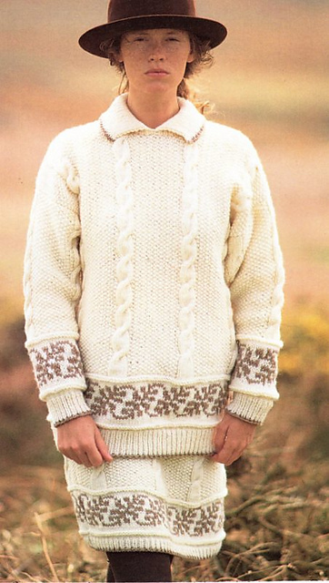 Oak leaves sweater and skirt
