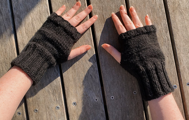 fingerless mittens