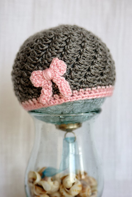 Itty Bitty Bow Beanie