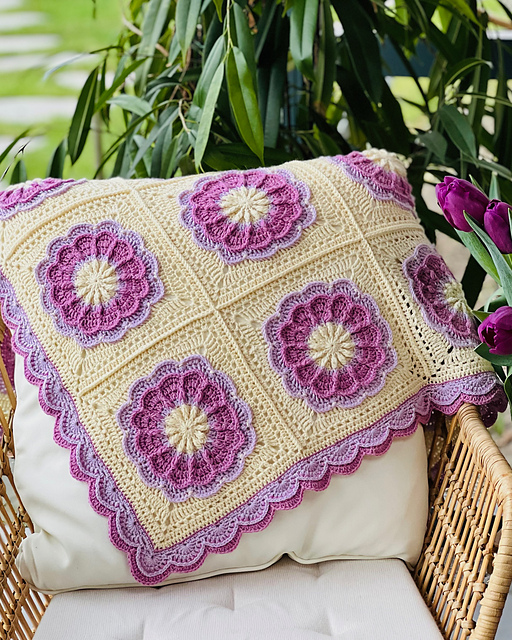Alicja Baby Blanket