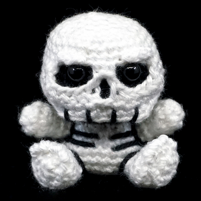 Mini Skeleton Amigurumi