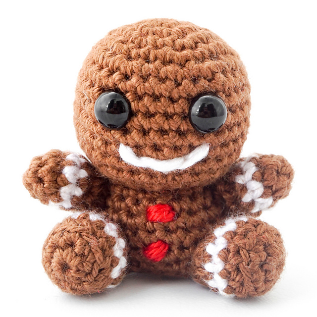 Mini Gingerbread Man Amigurumi