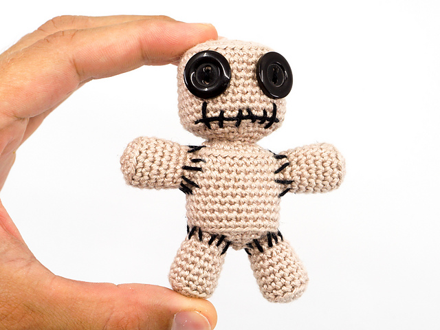 Voodoo Doll Pincushion — foto 2