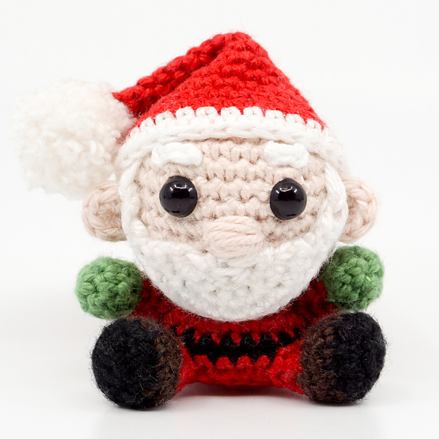 Mini Santa Claus Amigurumi