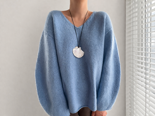 Ravelry: Phoenix Sweater pattern by Moreca knit