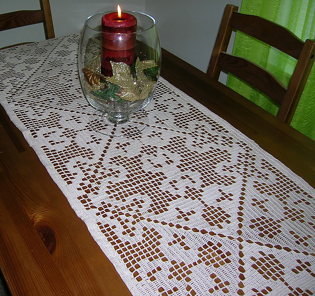 A Square-A-Day Tablecloth #7388