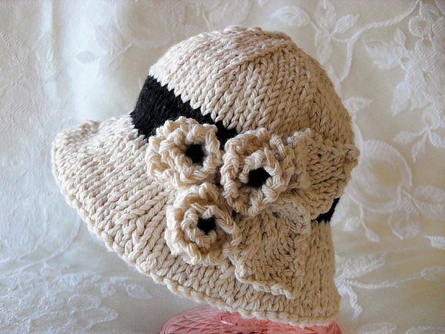 Ebony and Ivory Brimmed Bonnet
