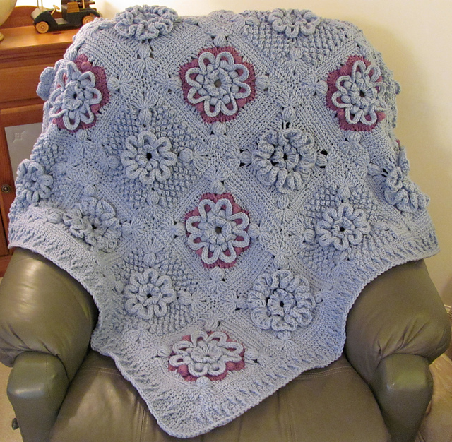 Two Color Isabella Afghan