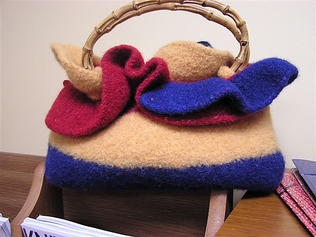 Tri-Color Ruffle Bag Pattern