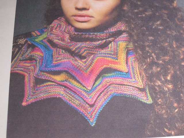 7102 Merino Mia Star Cowl