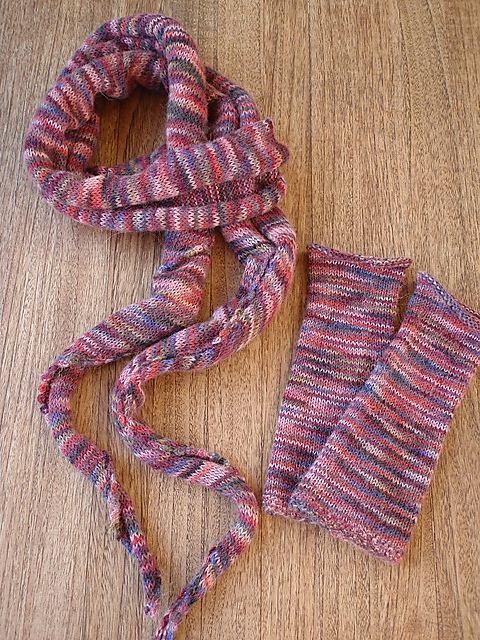 Kringelschal und Stulpen