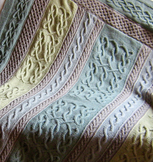 Rhos Dirion Celtic Blanket
