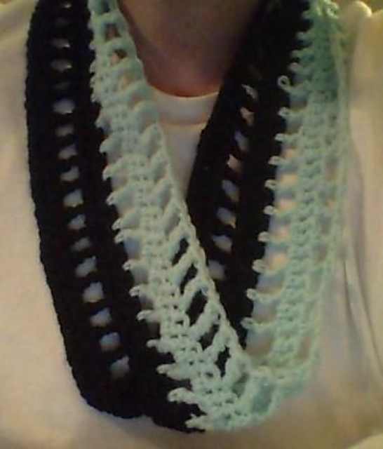 Dual  Color Treble Cowl
