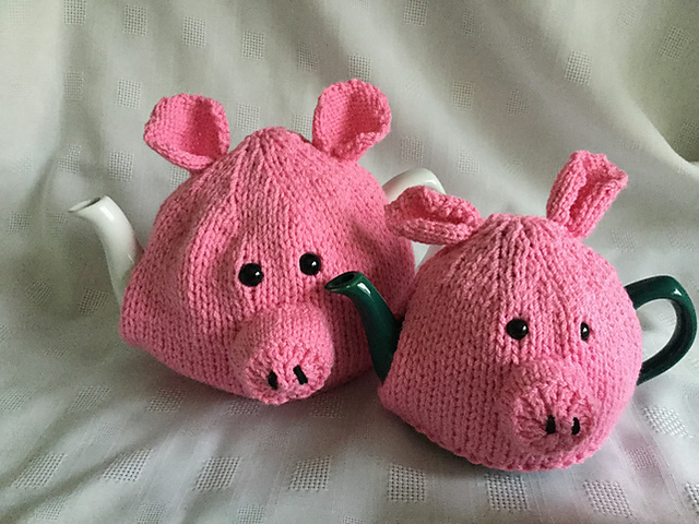 Piggy Tea Cosy